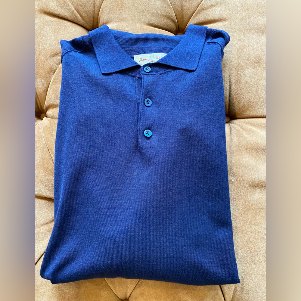 Tommy Bahama men’s sweater long sleeve size L NWT. Silk blend